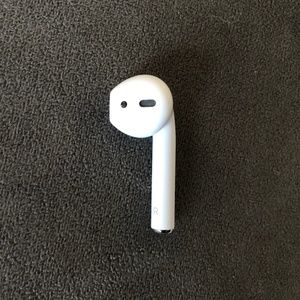 Right Apple Airpod